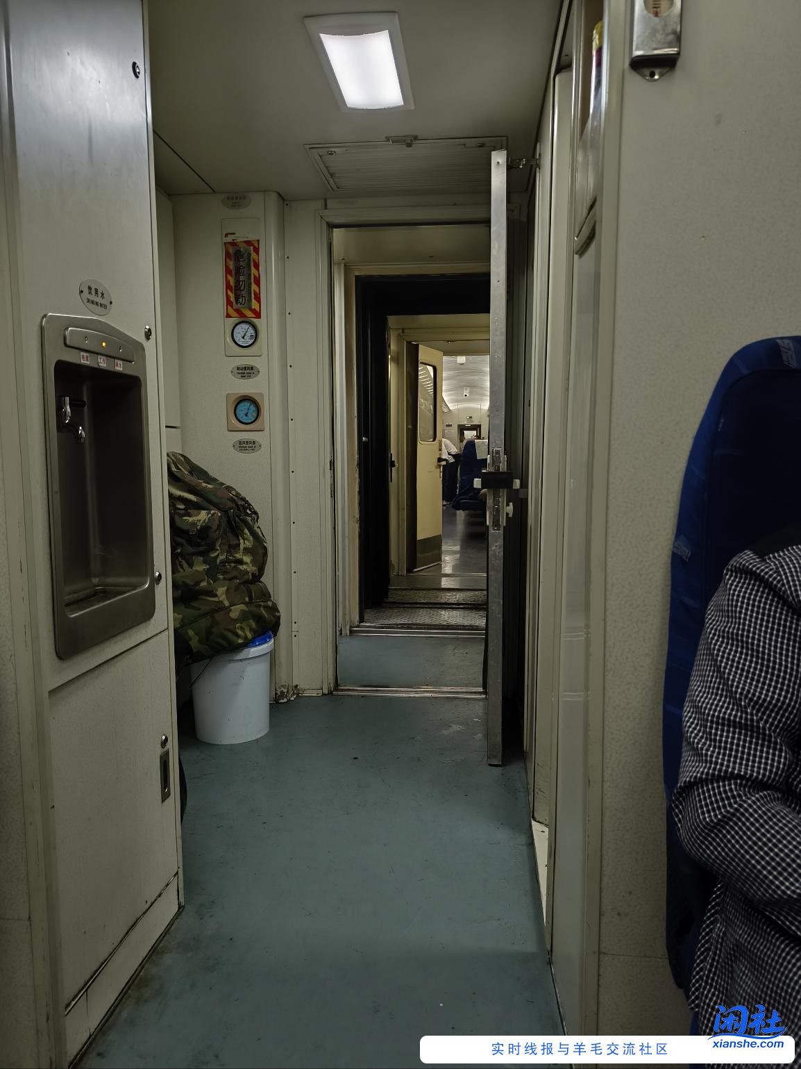 火车上盒饭真便宜，才十块