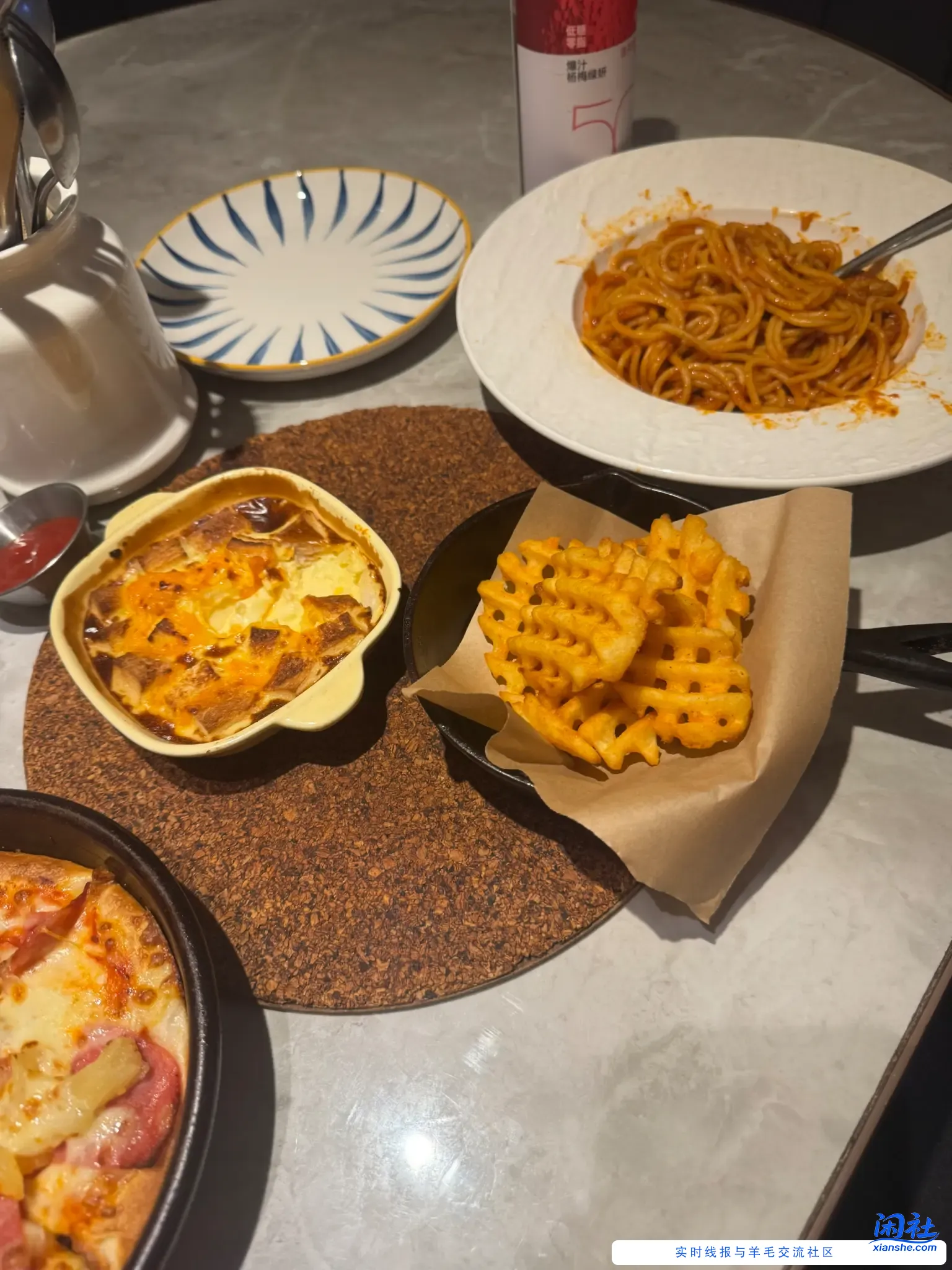 没吃晚餐的，来吃必胜客 11+