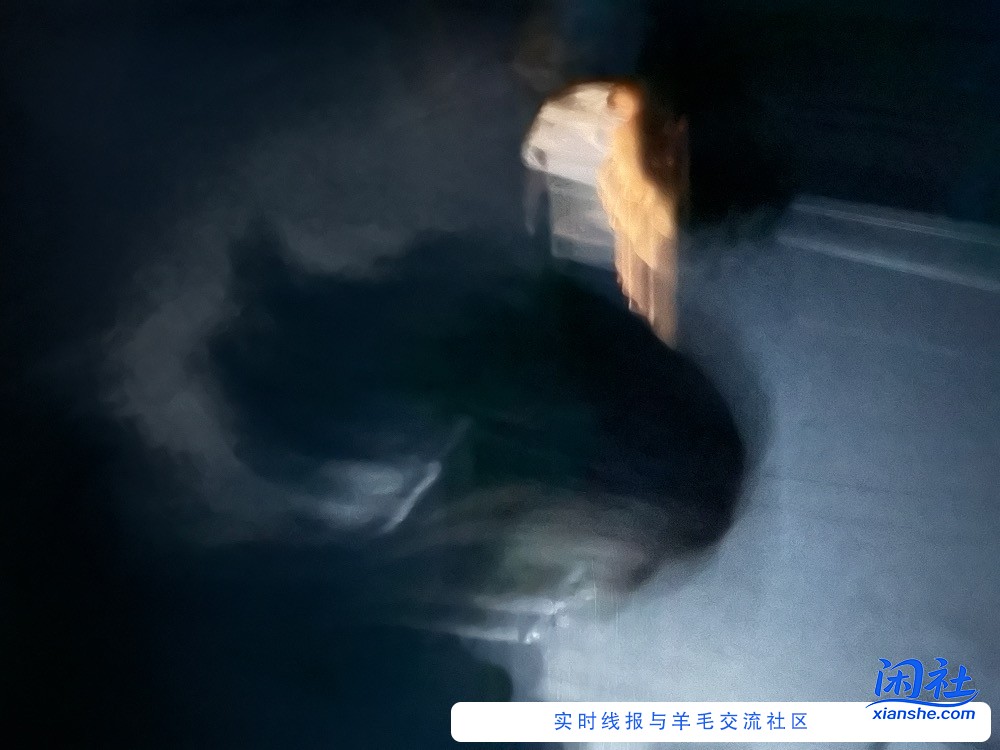 看电影 身边的妹子头发好香啊