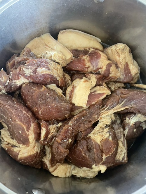 钱大妈猪肉2.5/份，买了10多份做腊肉