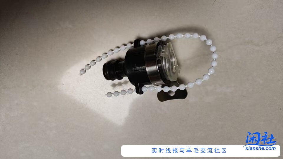 德力西洗车套装完美，物有所值。如图所示！就是不知道这个链子干啥的？