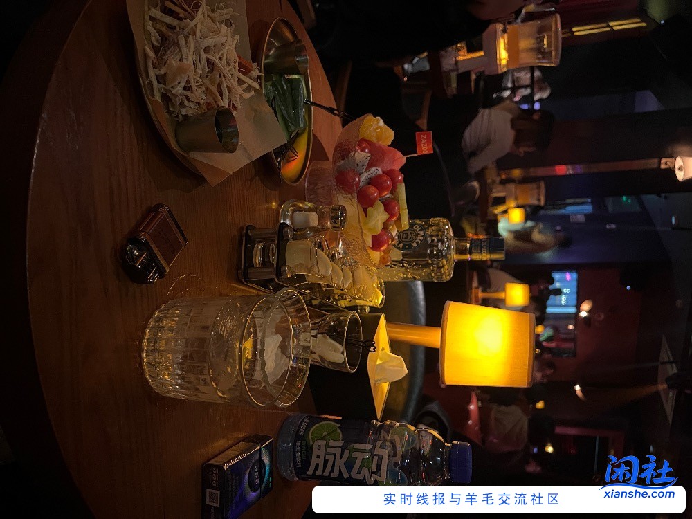 孤独患者，自我拉扯……