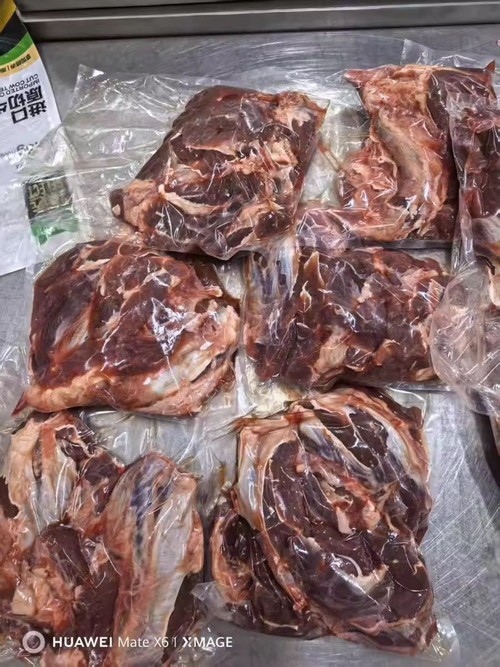 这个牛腱子肉如何？100块钱4斤，带芯，猫超自营的。