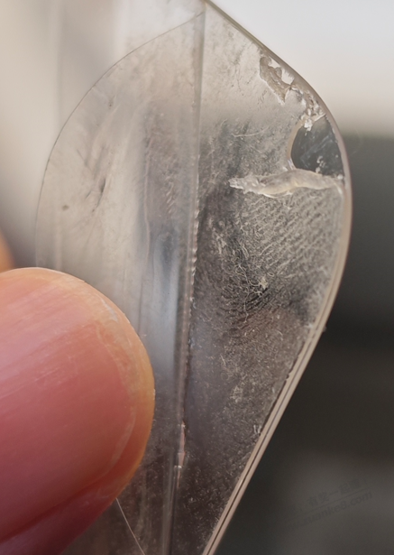 以前容易手机和钢化膜一起爆，今天才发现闪魔的黑科技很有意思